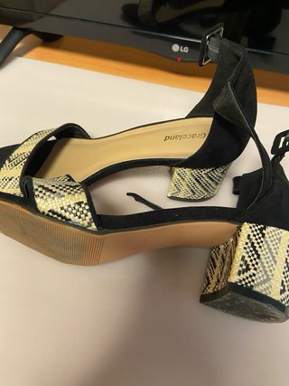 Sandalias Graceland negras y multicolor