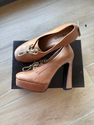 Zapatos Camila's tacón plataforma cordones
