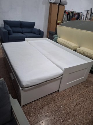 Cama Diván Brimnes + 2 Colchones con cajones