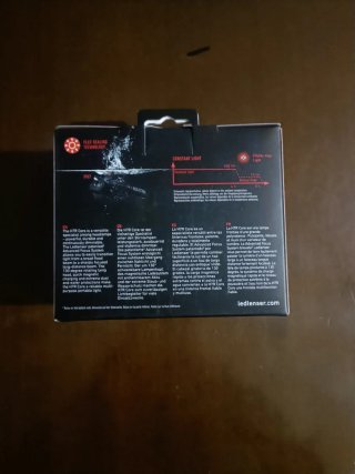 Linterna frontal de cabza LEDLENSER H7R CORE