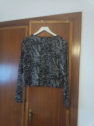 Blusa estampada manga larga
