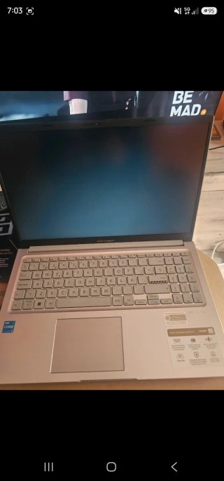 Portátil ASUS Vivobook 15