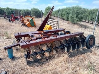 Grada de discos agrícola