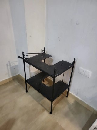 Estantería metálica negra
