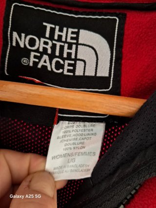 Chaqueta Polar The North Face Roja y Negra