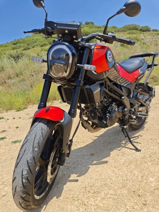 Benelli Leoncino versión 2022. 125cc