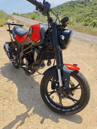 Benelli Leoncino versión 2022. 125cc