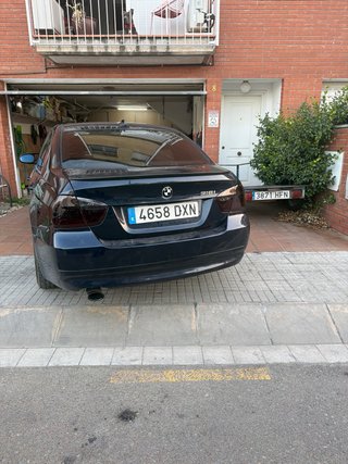 e90