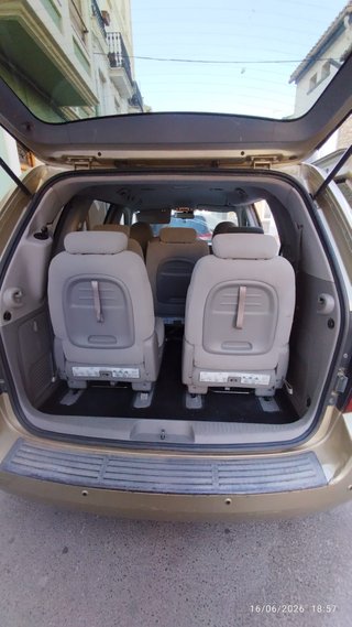 Kia Carnival 20009 EX 2.9 CRDi 136CV - 7 plazas