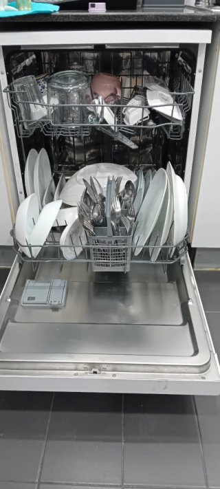 Lavavajillas blanco