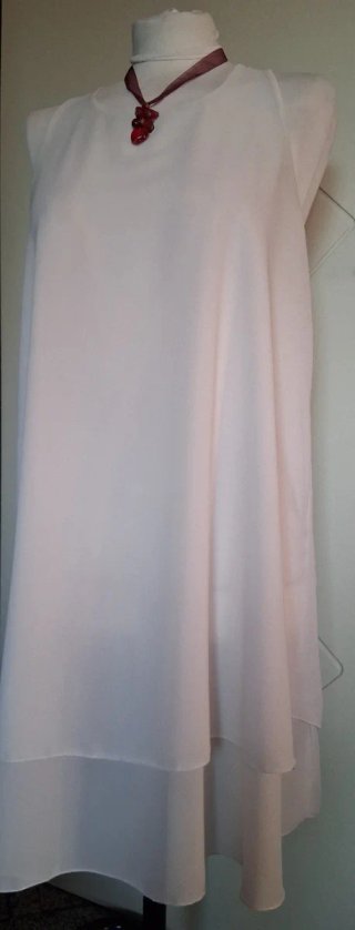 Vestito donna smanicato con cintura floreale