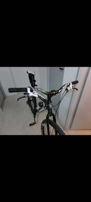 Bicicleta carbono Rockrider 8XC replica