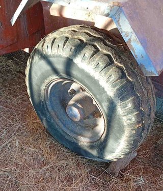Unifeed Lombarte MS-309 de 9 m3.