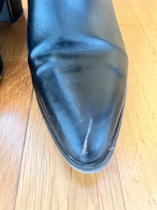 Botines negros de tacón