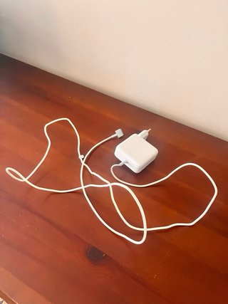 MacBook Air 2013 Plata. Em funcionamiento. Usado