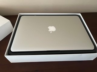 MacBook Air 2013 Plata. Em funcionamiento. Usado