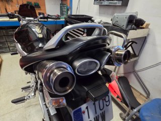 Suzuki GSR 600 Escape Carbono