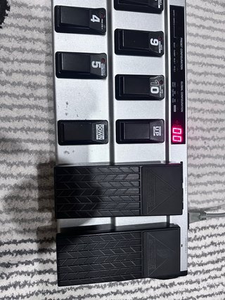 Behringer FCB1010 MIDI Foot Controller
