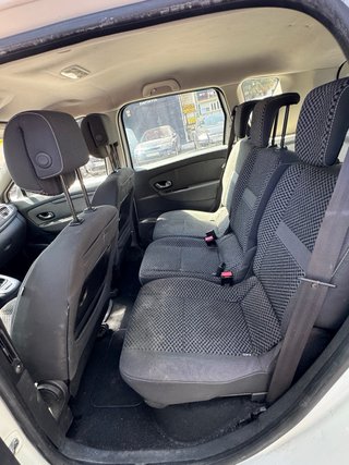 Renault Scenic 2012