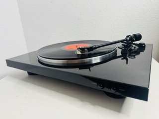 Denon DP-300F Tocadiscos Automático