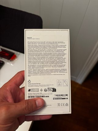 iPhone 15 Apple