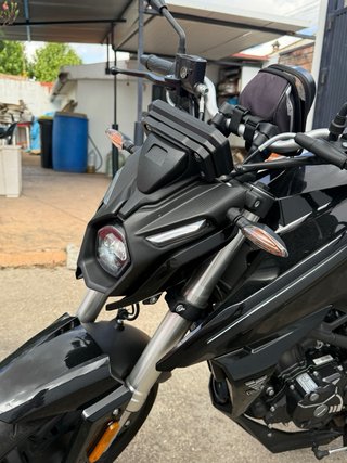 Voge 125r Negra