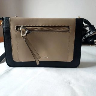 Bolso Parfois Bicolor Negro y Beige