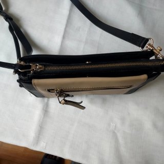 Bolso Parfois Bicolor Negro y Beige