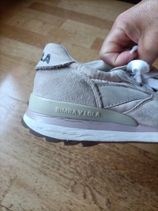 Zapatillas Bimba y Lola Talla 36 Beige/Blanco