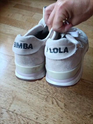 Zapatillas Bimba y Lola Talla 36 Beige/Blanco