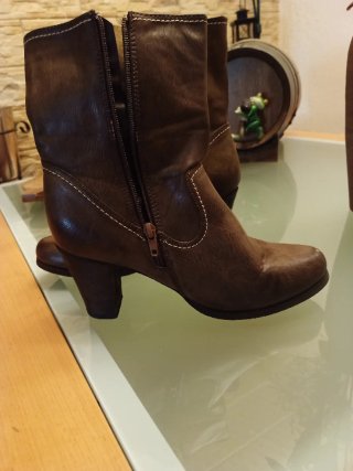 Lote 4 calzados talla 39/40