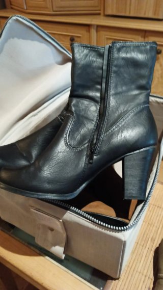 Lote 4 calzados talla 39/40