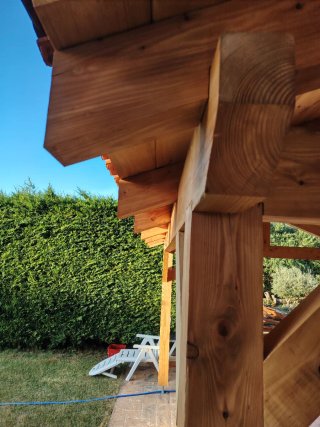 Pérgola de madera con teja 5x4