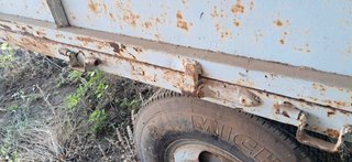 Remolque agrícola de 1 eje de 3.000 Kgs.