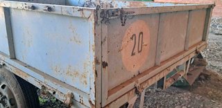 Remolque agrícola de 1 eje de 3.000 Kgs.