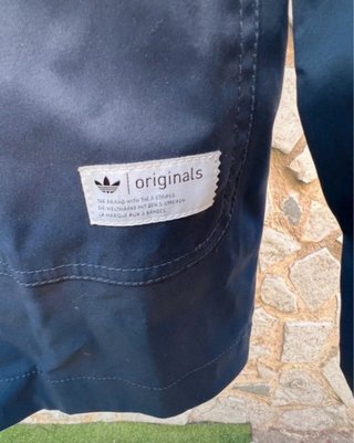 Giacca Adidas blu leggera