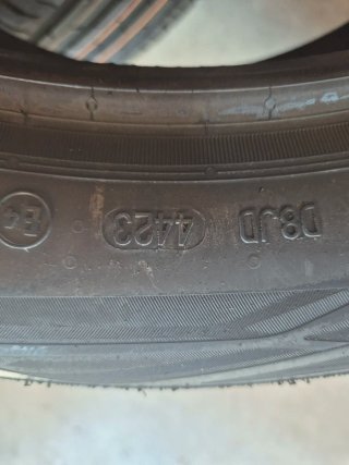 Juego Neumáticos Continental EcoContact 6 205/55 R