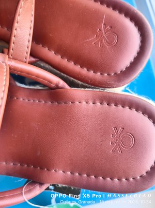 Sandalias cuña United Colors of Benetton