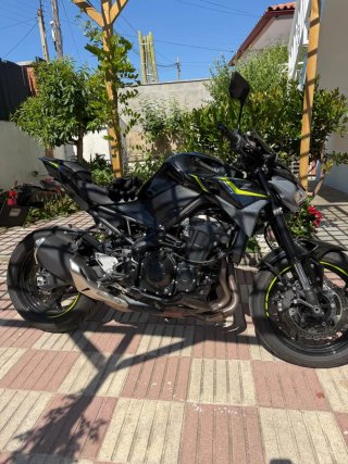 Kawasaki Z900 Negra y Verde 2024.13000km
