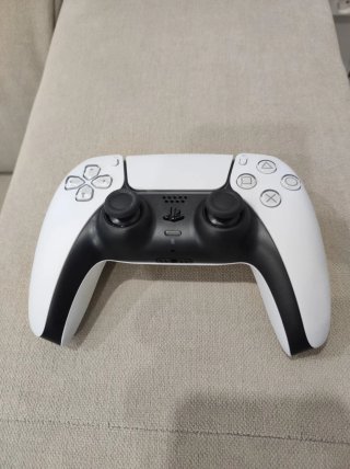 PS5 Slim con lector de discos+DualSense y 3 juegos