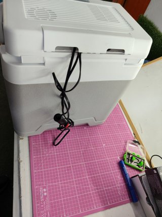 Igloo Nevera Eléctrica, 12V y 230V, 27L  MiniFrigo