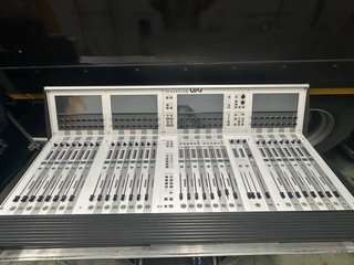 Consola Soundcraft VI 400