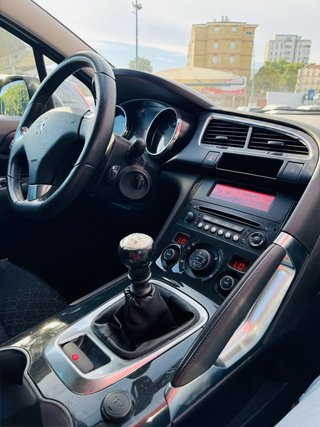 Peugeot 3008 2015
