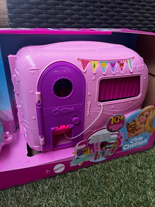 Barbie Caravana Aventuras Familia y Amigos