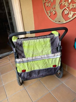 Carro remolque bicicleta niño o perro.