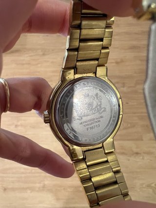Reloj Festina Dorado