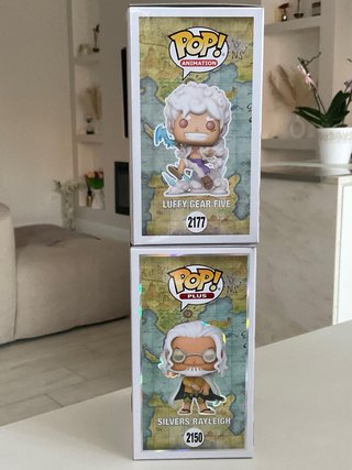 Funko Pop! One Piece Luffy Gear Five 2177 & Silver