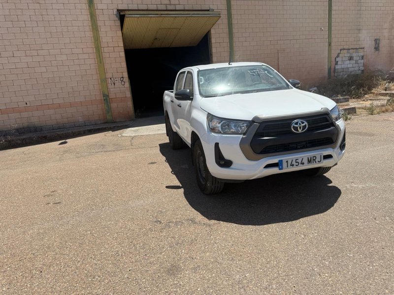 Toyota Hilux 2024 - foto 1