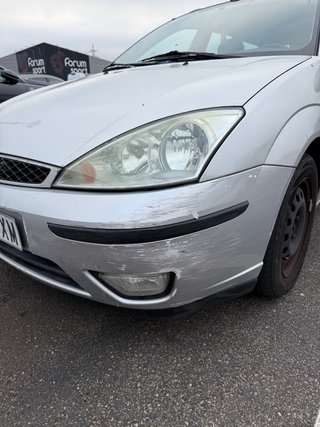 Ford Focus familiar 2004