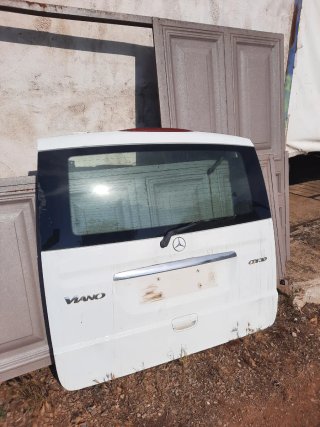 Portón trasero Viano CDI 3.0